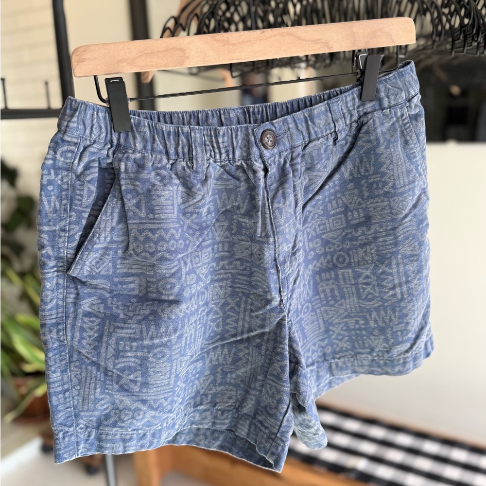 Chubbies Blue Patterned Men's Bermuda Shorts 5.5” inseam Size M